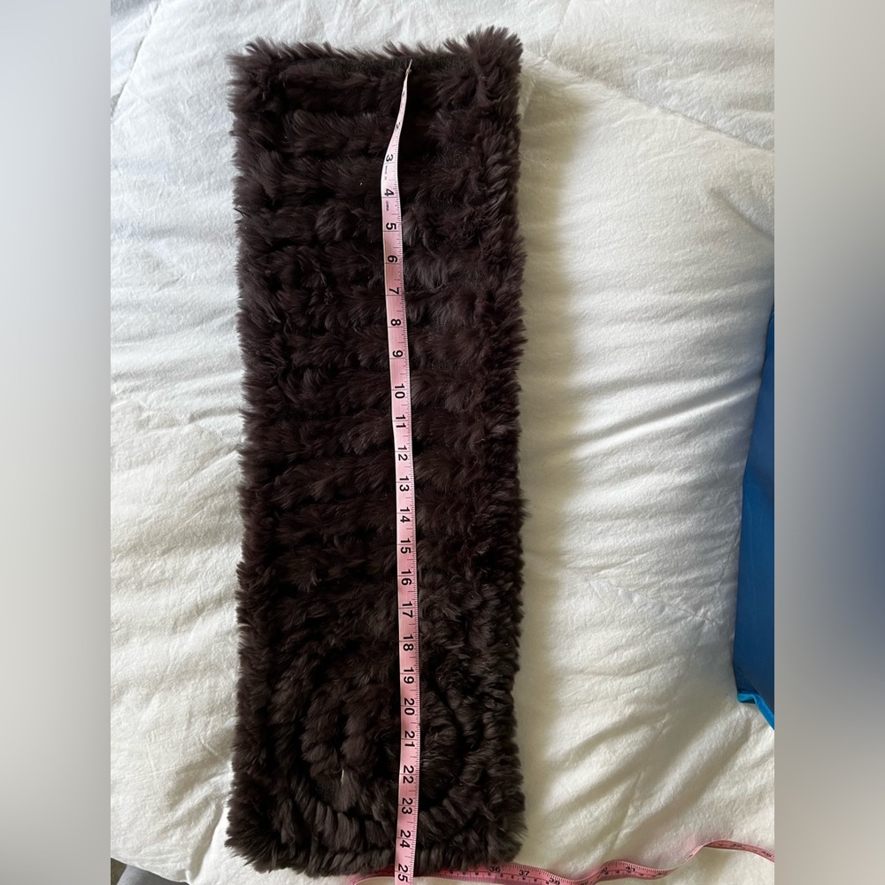 Fur Scarf - Picture 3 of 4